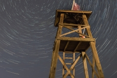 lifeguard-tower-and-startrails-u